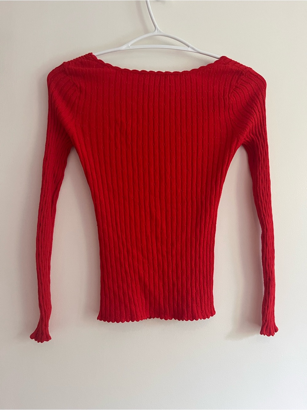 Red Scalloped Ribbed Button-Front Cardigan - Picture 6 of 6
